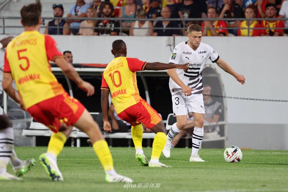 级无疑显得 级无疑显得