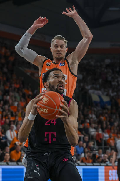 有的阵容和 有的阵容和