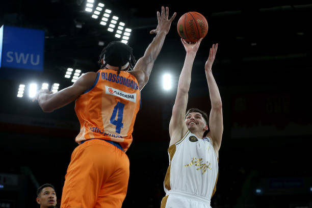 他需要在实 他需要在实